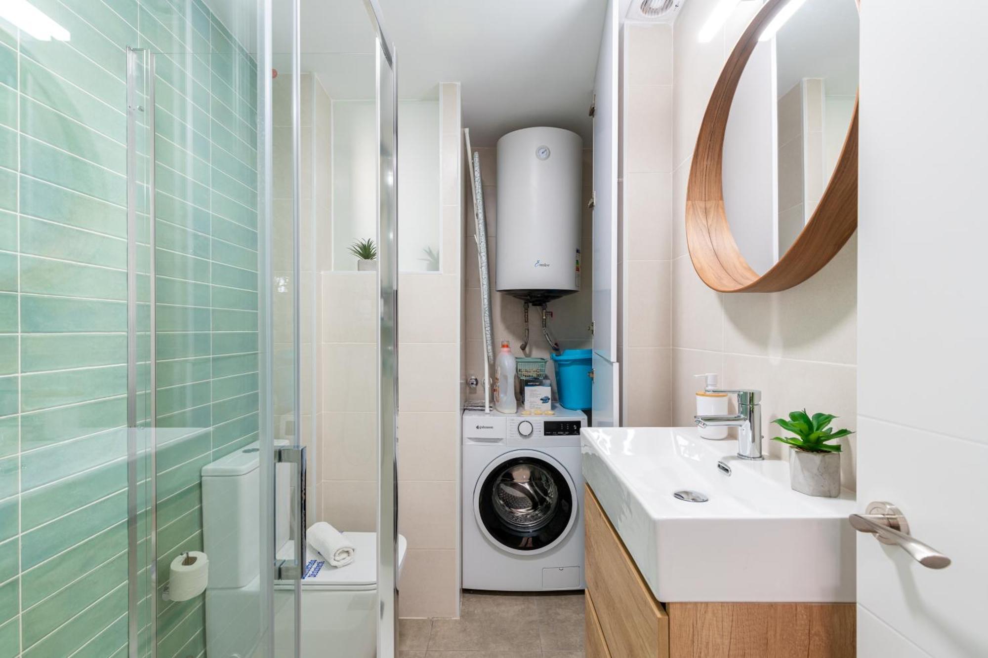 Piso Elegante Y Nuevo De 3 Habitaciones Y 2 Banos Sevilla Exterior foto